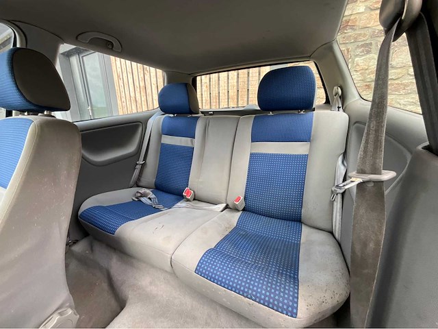 Volkswagen polo 6n2 auto 2001 - afbeelding 9 van  35