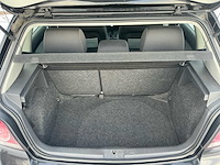 Volkswagen polo cross personenauto - afbeelding 15 van  34