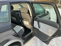 Volkswagen polo cross personenauto - afbeelding 17 van  34