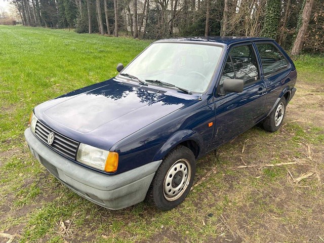 Volkswagen polo oldtimer - afbeelding 1 van  29