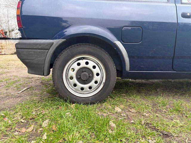 Volkswagen polo oldtimer - afbeelding 4 van  17