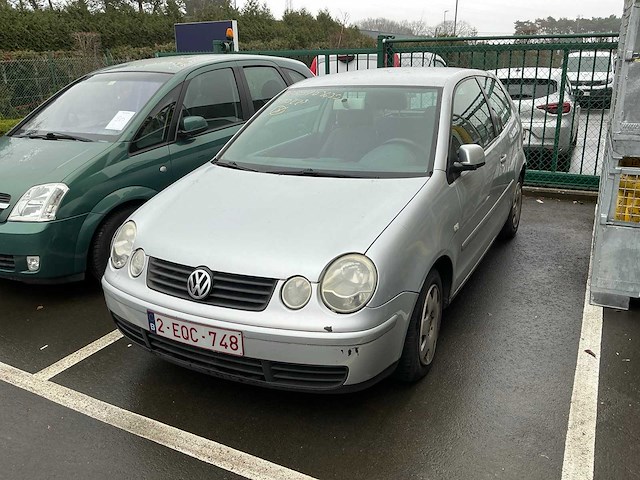 Volkswagen polo personenauto - afbeelding 1 van  8