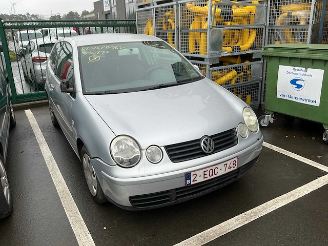 Volkswagen polo personenauto - afbeelding 2 van  8