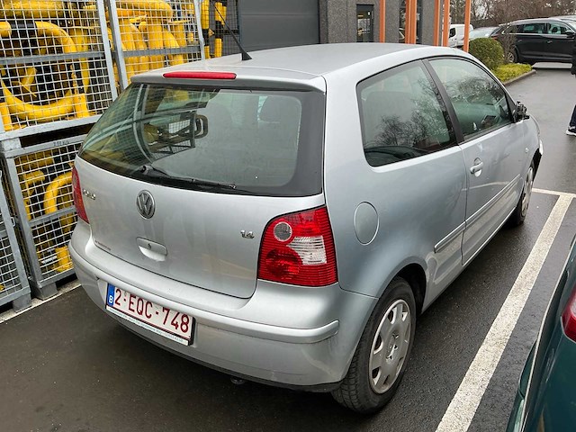 Volkswagen polo personenauto - afbeelding 4 van  8