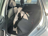 Volkswagen polo personenauto - afbeelding 11 van  13