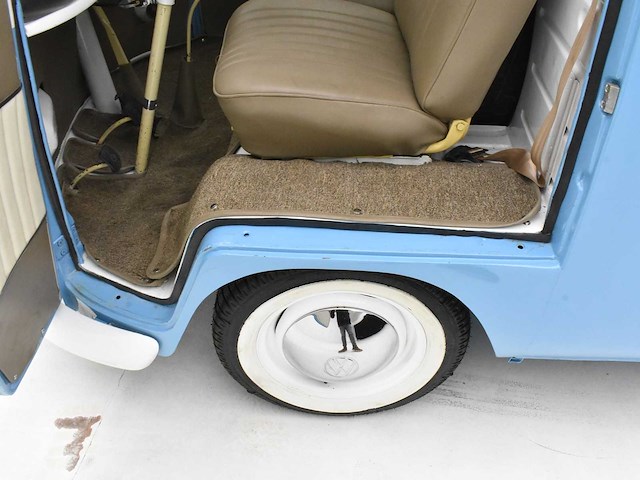 Volkswagen t1 ***samba 23 windows*** - afbeelding 8 van  62