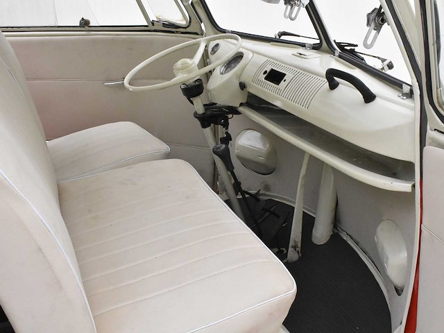 Volkswagen t1 samba - afbeelding 2 van  39