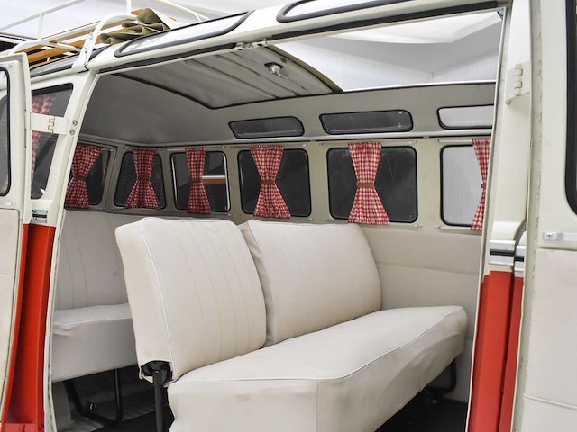Volkswagen t1 samba - afbeelding 8 van  39