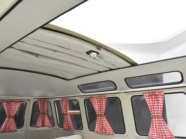 Volkswagen t1 samba - afbeelding 16 van  39