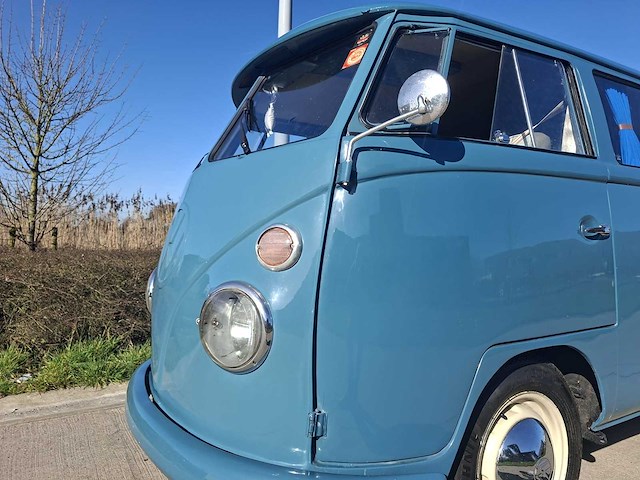 Volkswagen t1 split screen - afbeelding 23 van  40