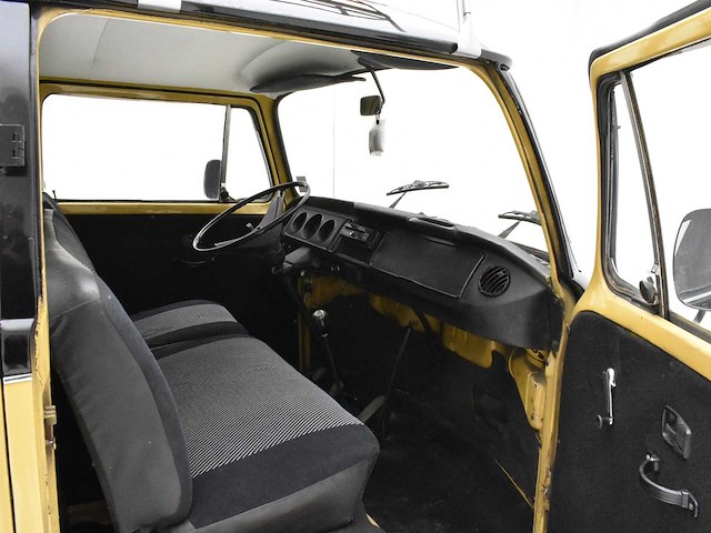 Volkswagen t2 camper ***sunroof*** - afbeelding 33 van  47