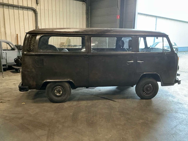 Volkswagen t2 oldtimer - afbeelding 29 van  32