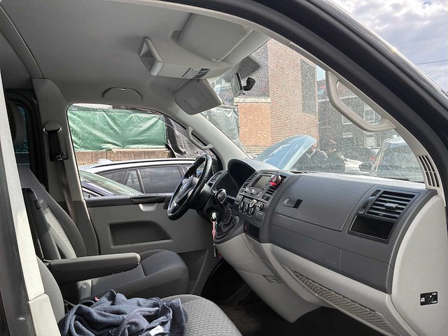 Volkswagen t5 businessman bestelwagen - afbeelding 24 van  54