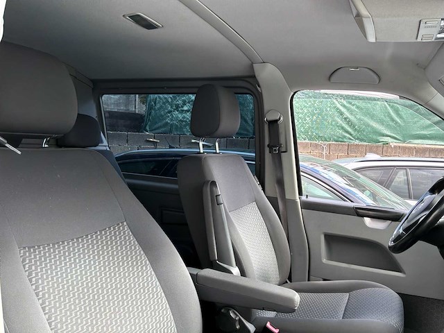 Volkswagen t5 businessman bestelwagen - afbeelding 26 van  54