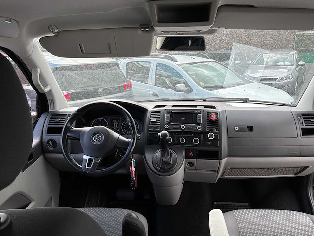 Volkswagen t5 businessman bestelwagen - afbeelding 27 van  54