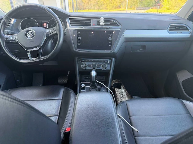 Volkswagen tiguan 5n personenauto - afbeelding 2 van  14