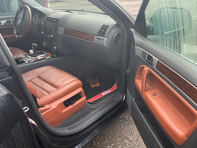 Volkswagen touareg personenauto - afbeelding 17 van  36