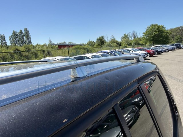 Volkswagen touran 1.6i 16v fsi highline, 2004 - afbeelding 32 van  39