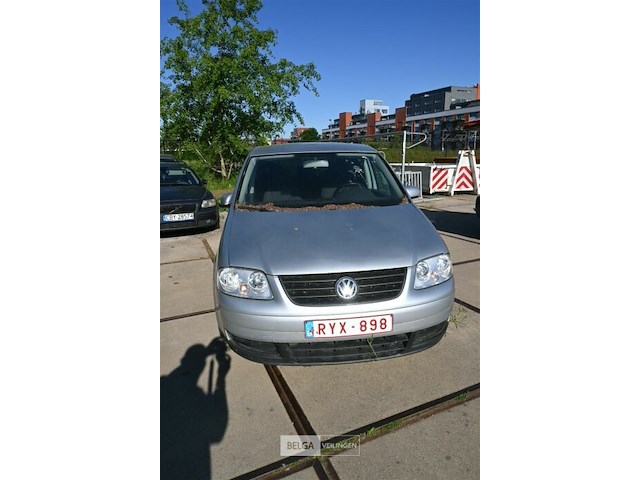 Volkswagen touran personenwagen - afbeelding 2 van  17