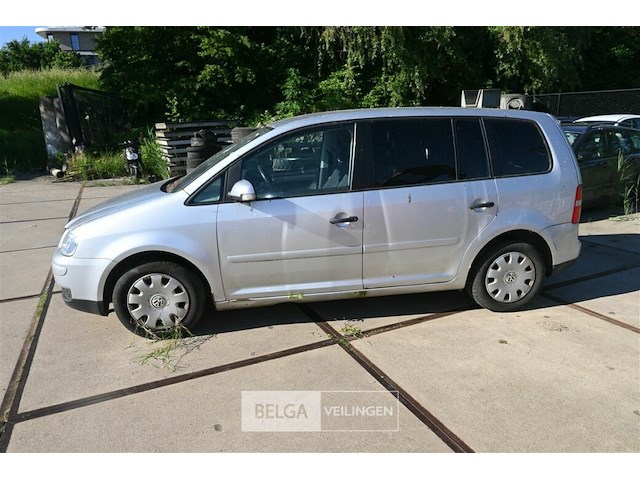 Volkswagen touran personenwagen - afbeelding 6 van  17