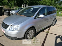 Volkswagen touran personenwagen - afbeelding 7 van  17
