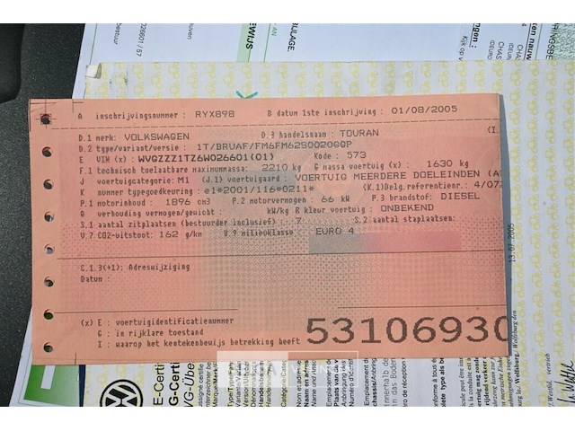 Volkswagen touran personenwagen - afbeelding 14 van  17