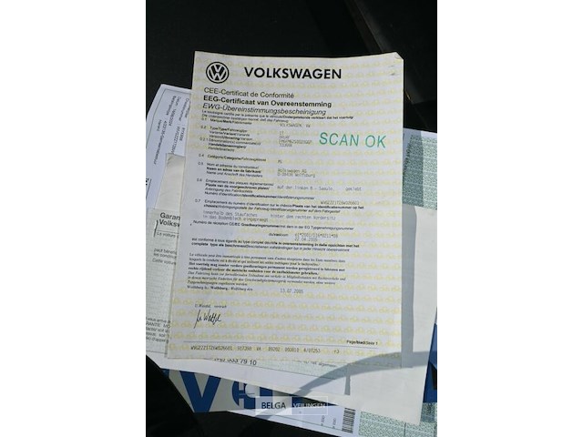 Volkswagen touran personenwagen - afbeelding 15 van  17