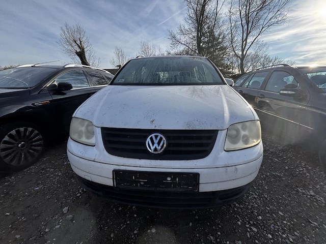 Volkswagen touran - afbeelding 2 van  8