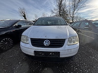 Volkswagen touran - afbeelding 2 van  8