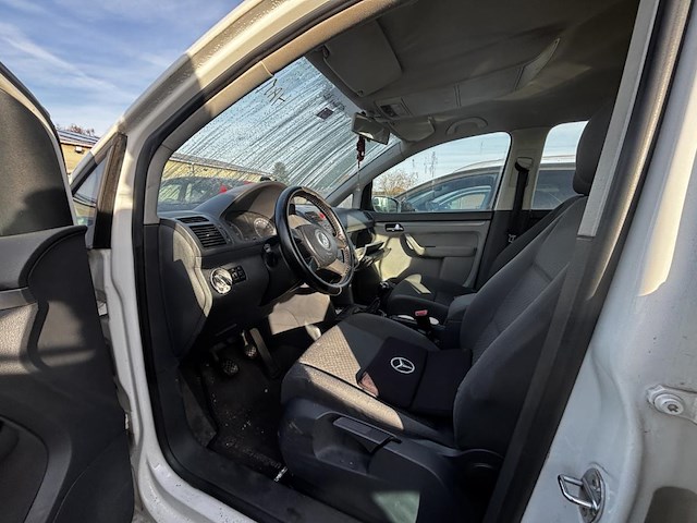 Volkswagen touran - afbeelding 7 van  8