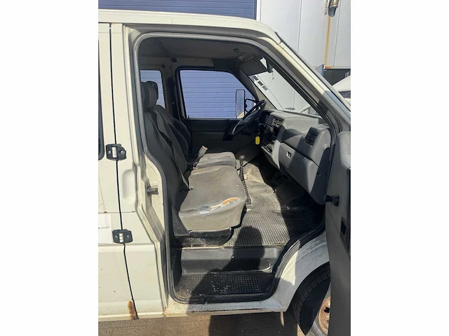 Volkswagen transporter bedrijfswagen - afbeelding 8 van  19