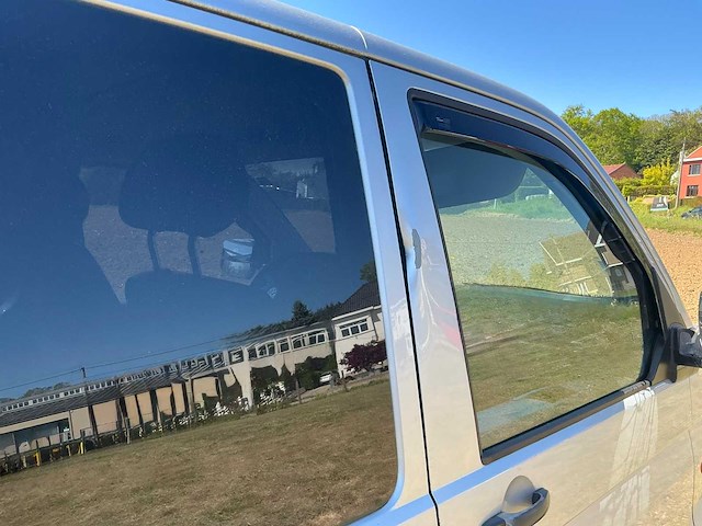 Volkswagen transporter caravelle lichte vracht bedrijfswagen - afbeelding 7 van  36