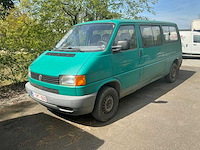 Volkswagen transporter minibus - afbeelding 1 van  11