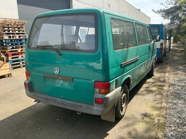 Volkswagen transporter minibus - afbeelding 8 van  11