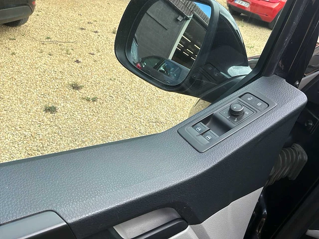 Volkswagen transporter t6 bestelwagen - 2,0 tdi 204 pk automatisch – 2017 – 117,008 km - afbeelding 15 van  55