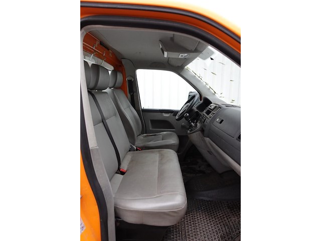 Volkswagen transporter - afbeelding 2 van  18
