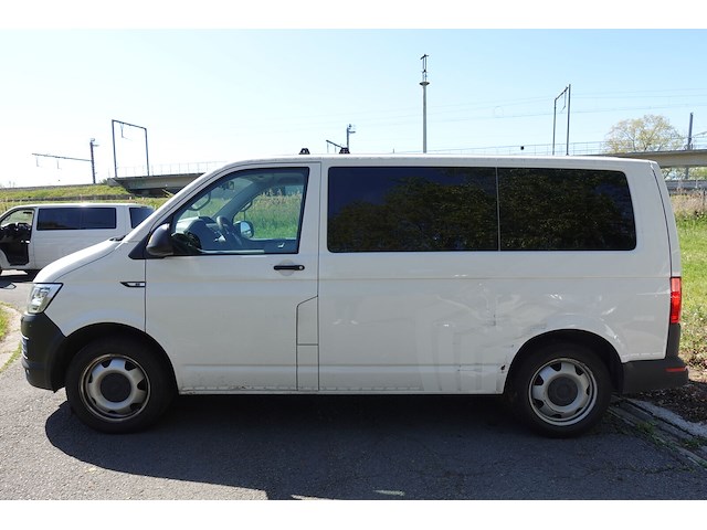 Volkswagen transporter - afbeelding 1 van  24