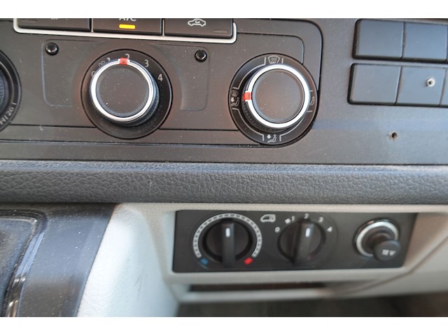 Volkswagen transporter - afbeelding 2 van  25