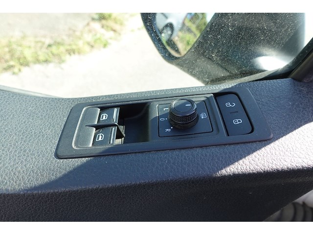 Volkswagen transporter - afbeelding 6 van  25