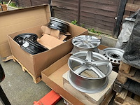 Volkswagen velg (11x) - afbeelding 1 van  4