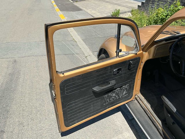 Volkswagen vw 1300 kever oldtimer - afbeelding 2 van  17