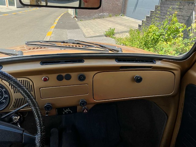 Volkswagen vw 1300 kever oldtimer - afbeelding 6 van  17
