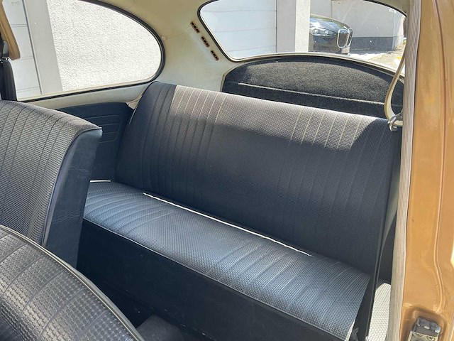 Volkswagen vw 1300 kever oldtimer - afbeelding 12 van  17
