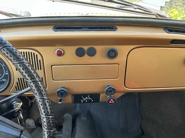 Volkswagen vw 1300 kever oldtimer - afbeelding 11 van  45