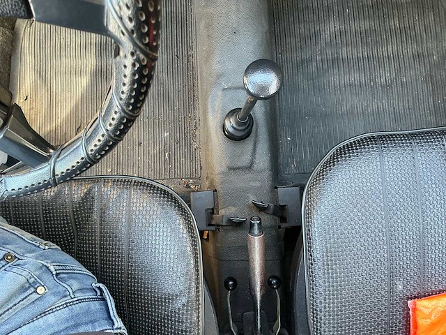Volkswagen vw 1300 kever oldtimer - afbeelding 15 van  45