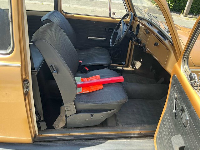 Volkswagen vw 1300 kever oldtimer - afbeelding 26 van  45
