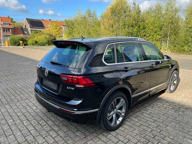 Volkswagn - 2017 - tiguan allspace - r-line - personenauto - afbeelding 9 van  23