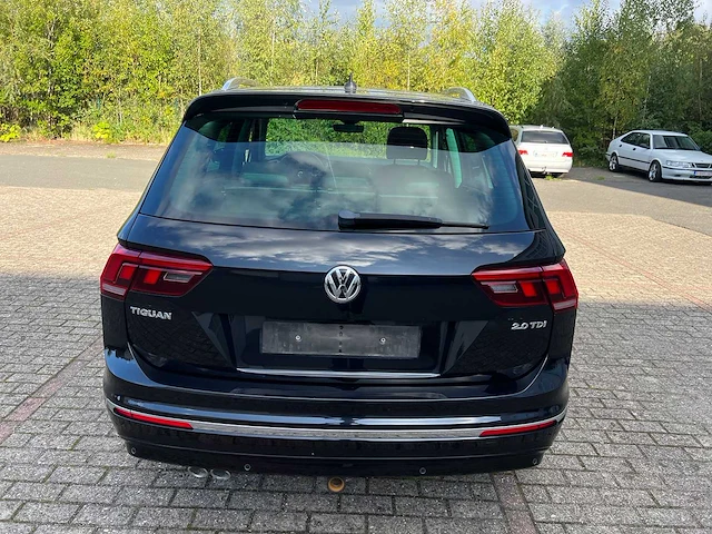 Volkswagn - 2017 - tiguan allspace - r-line - personenauto - afbeelding 11 van  23