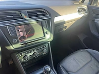 Volkswagn - 2017 - tiguan allspace - r-line - personenauto - afbeelding 22 van  23