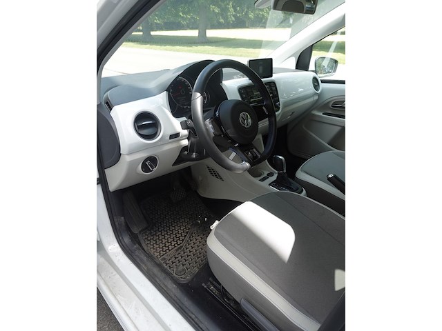 Volkwagen e-up - afbeelding 15 van  16